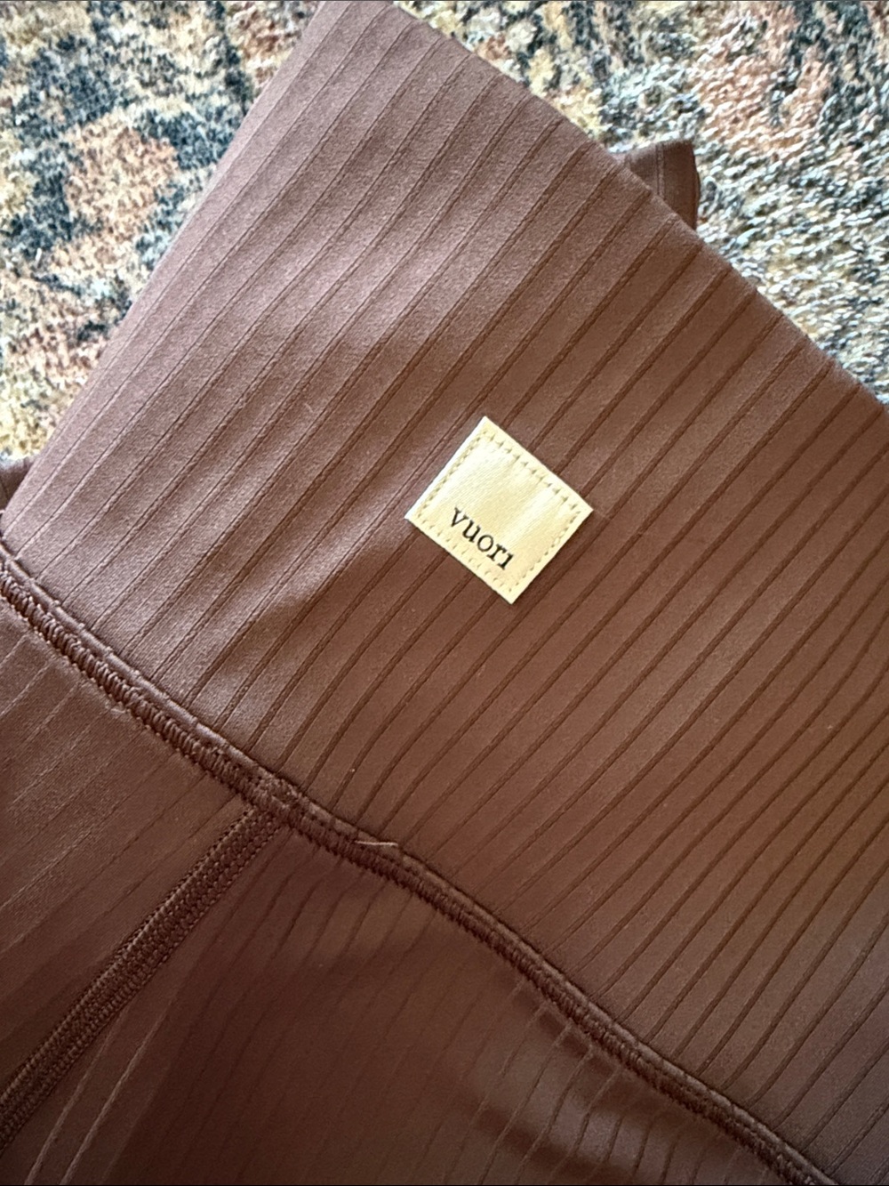 Vuori Ribbed High-Waist Leggings in Cocoa Brown - Picture 2 of 3